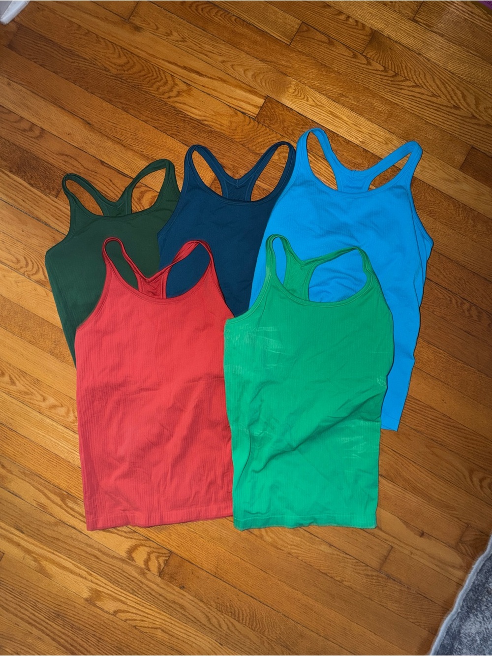 Attraco - Women’s Ribbed Racerback Tank Tops - Built in Bra